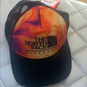 north face base camp trucker hat